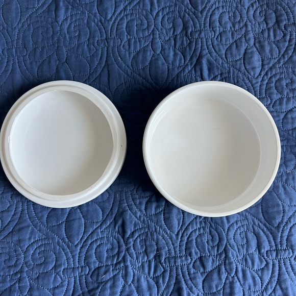 Cute ceramic round container MASCARA FIXES EVERYTHING. - Picture 2 of 4